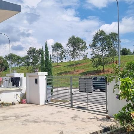 Baituljannah Homestay Batu Pahat Buitenkant foto