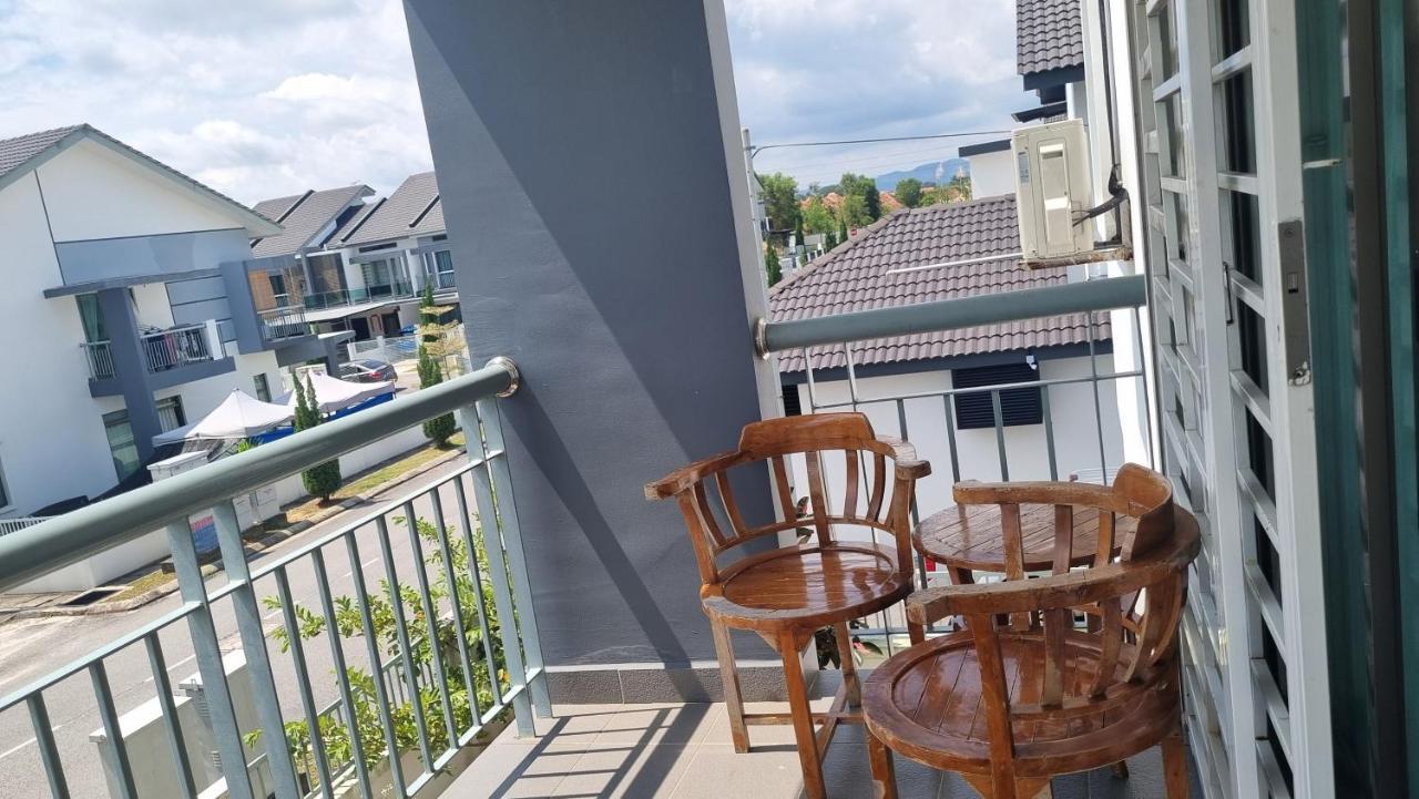 Baituljannah Homestay Batu Pahat Buitenkant foto
