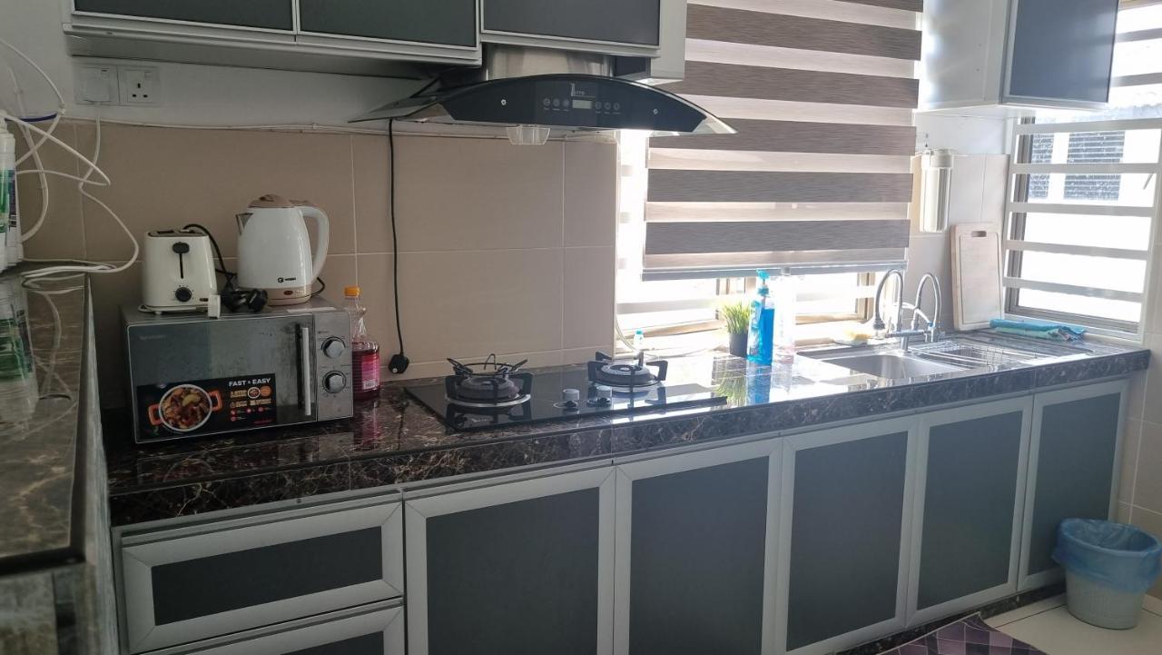 Baituljannah Homestay Batu Pahat Buitenkant foto